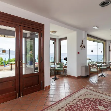 Hotiday Taormina Mare-3